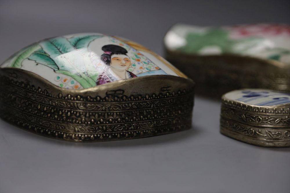 Five Chinese porcelain and metal boxes, each inset with painted porcelain cover, largest 14cm high